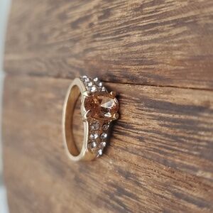 14k gold champagne topaz ring size 6 R565